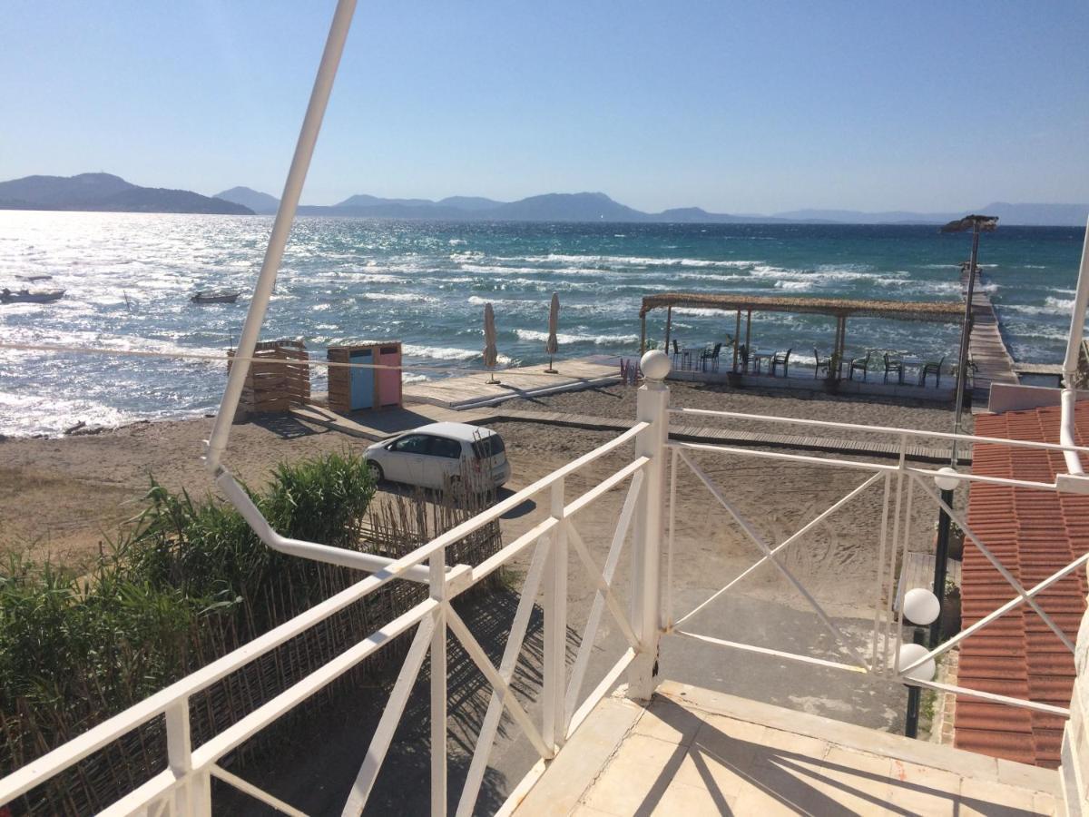 Petrakis Beach เลฟคิมมี ภายนอก รูปภาพ