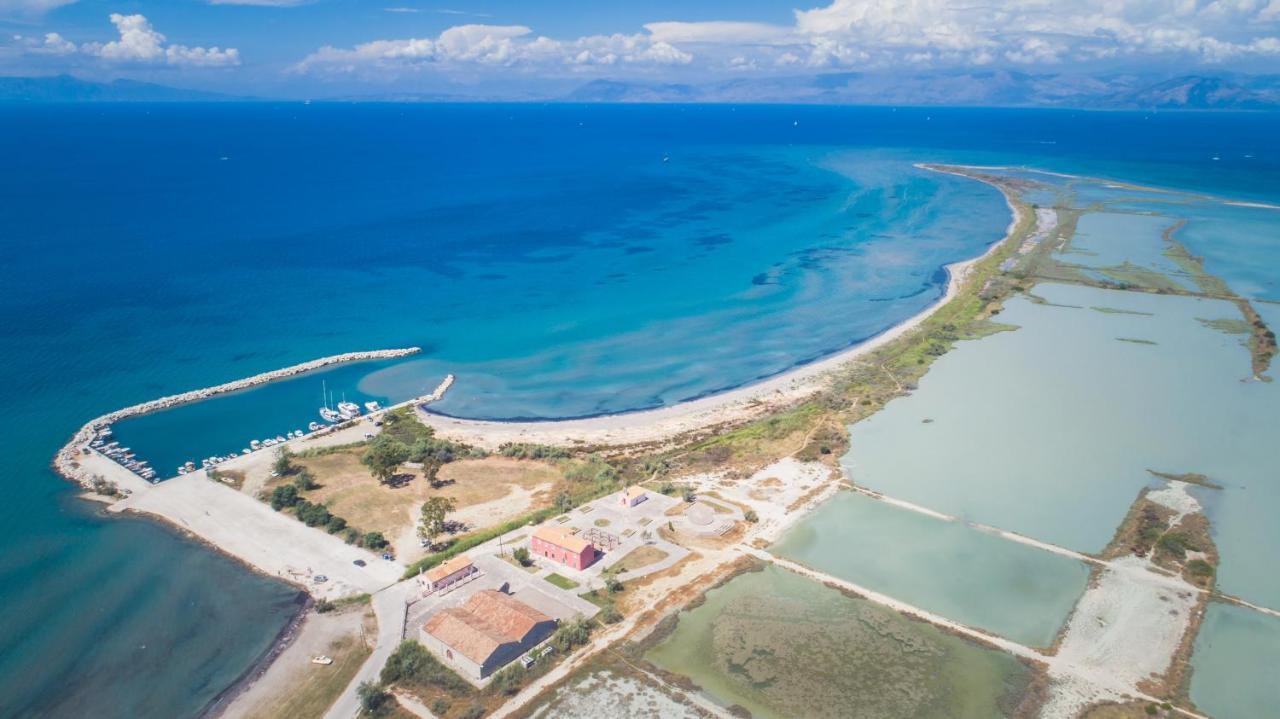 Petrakis Beach เลฟคิมมี ภายนอก รูปภาพ
