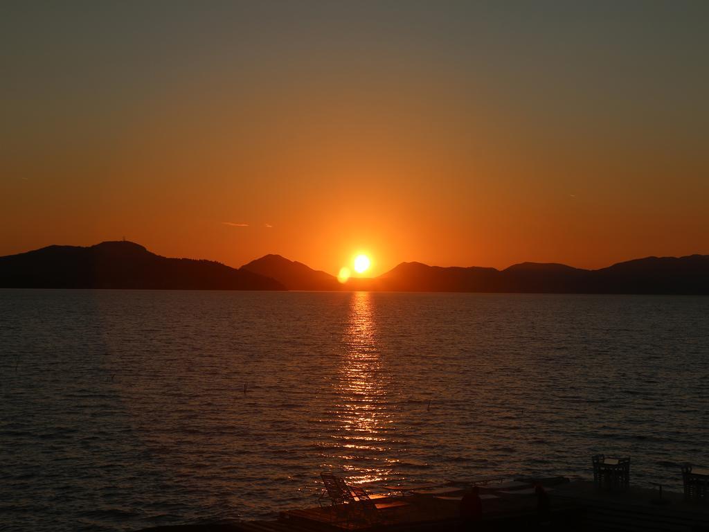 Petrakis Beach เลฟคิมมี ภายนอก รูปภาพ