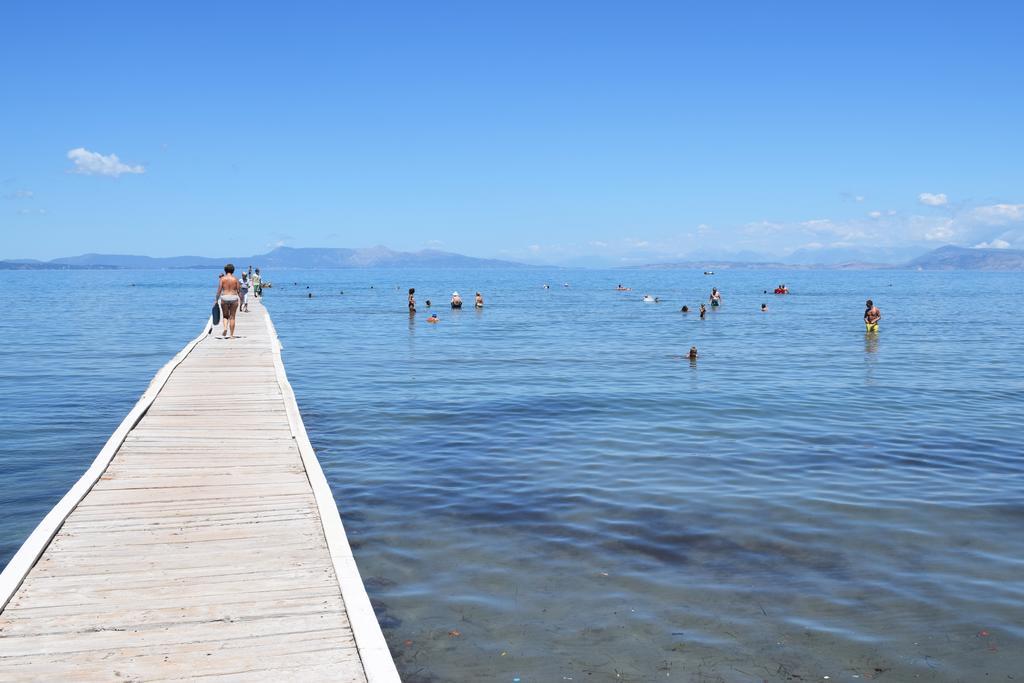 Petrakis Beach เลฟคิมมี ภายนอก รูปภาพ